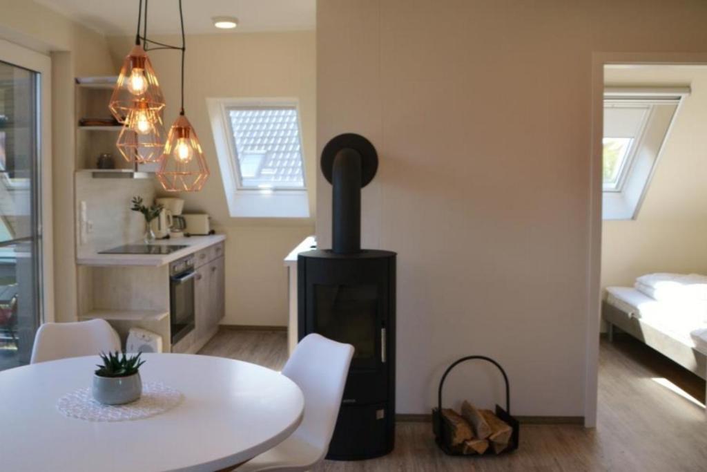 U16 Og - Komfortable Ferienwohnung Mit Kamin, Wlan Und Seeblick Marienfelde Exterior photo